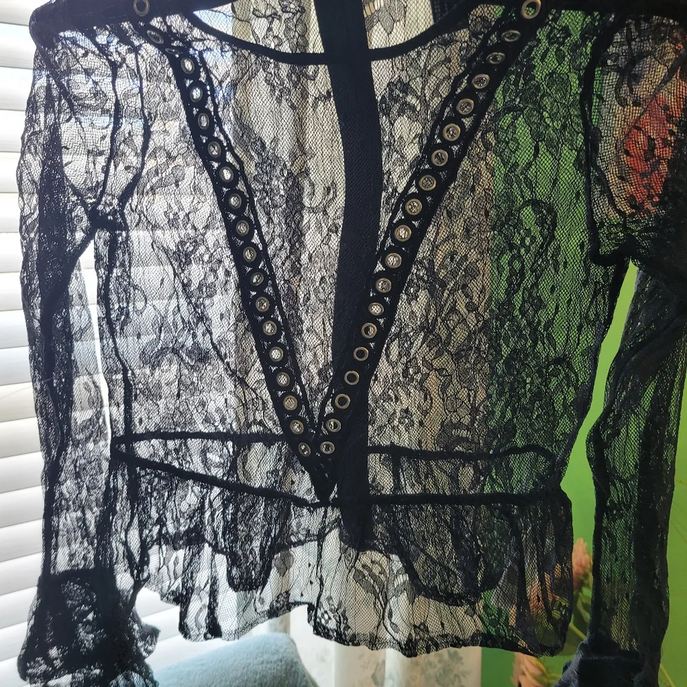 Sheer lace black top - Picture 3 of 14